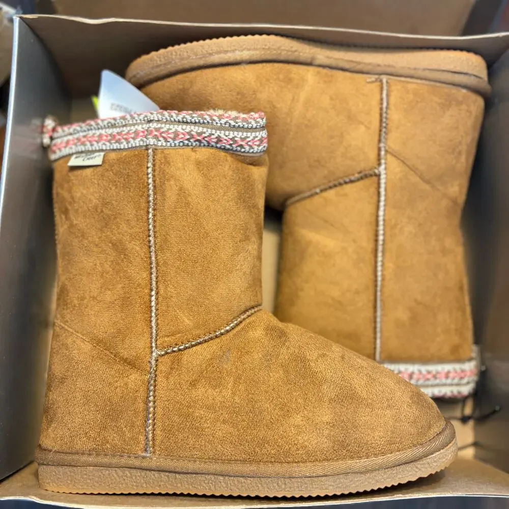 Western Chief Pawnee Mid Calf Boots 8 NWT Tan Ankle Booties Vegan Suede Faux Fur